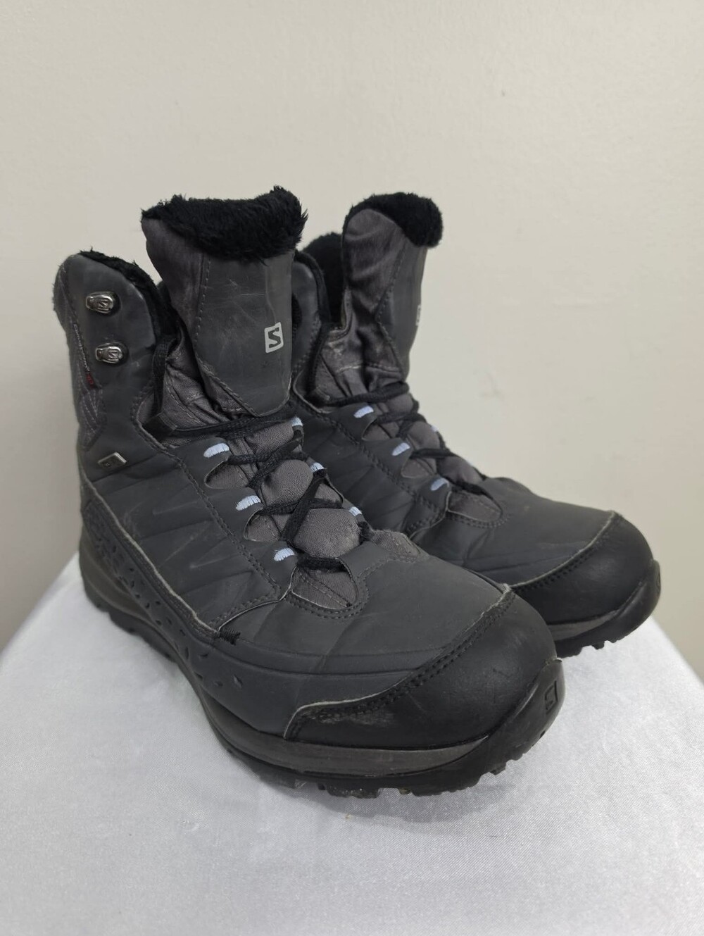 Salomon Men’s Black Winter Waterproof Hiking Shoes